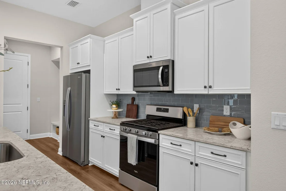 Photo of 186 LADYSLIPPER Drive