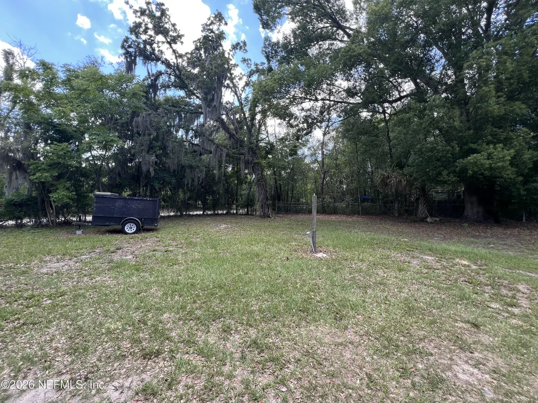 Photo of 468 TAYLOR Avenue