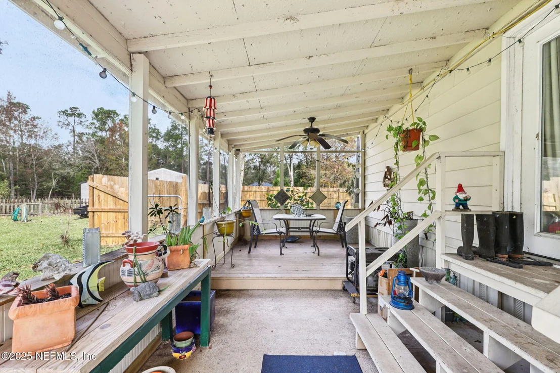 Photo of 8521 COUNTY ROAD 13 N
