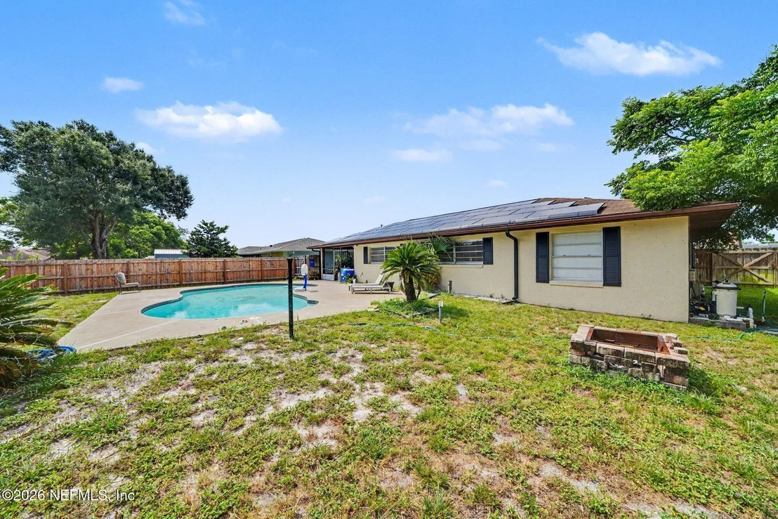 Photo of 1180 BALFOUR Drive