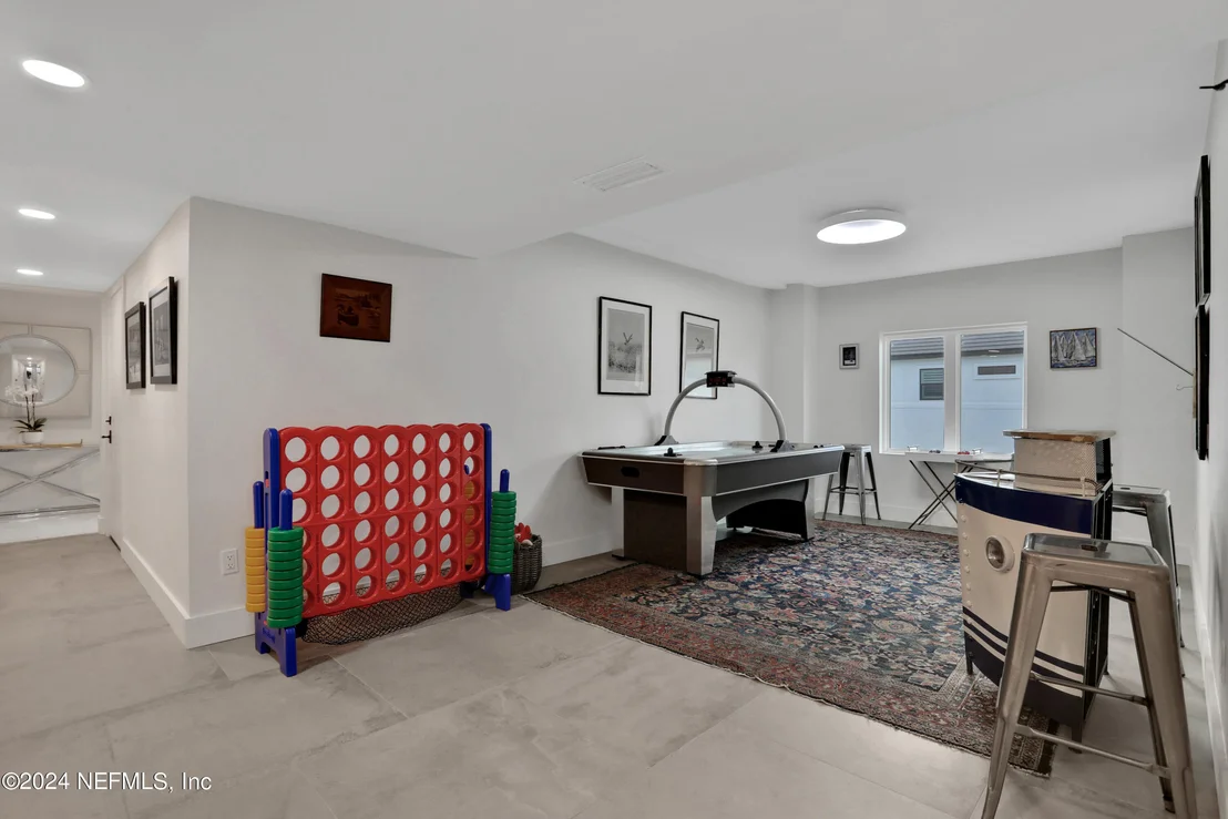 Photo of 3647 WESTOVER Road