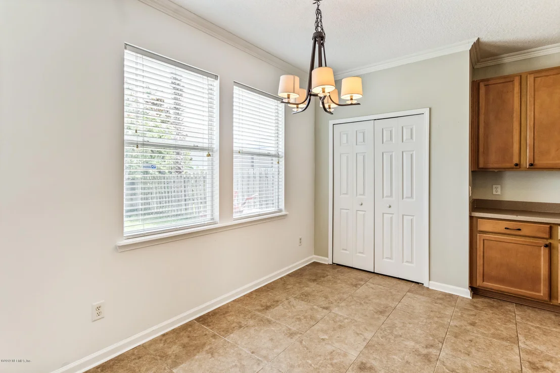 Photo of 935 CHURCHHILL Lane