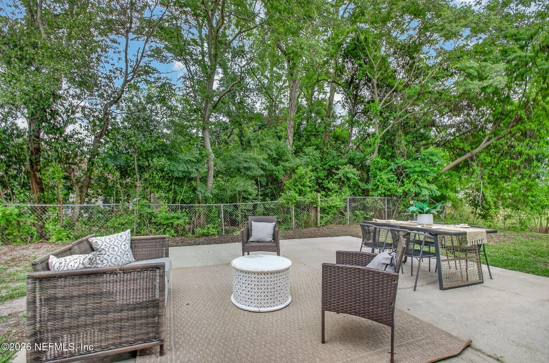 Photo of 8319 SPRINGTREE Road