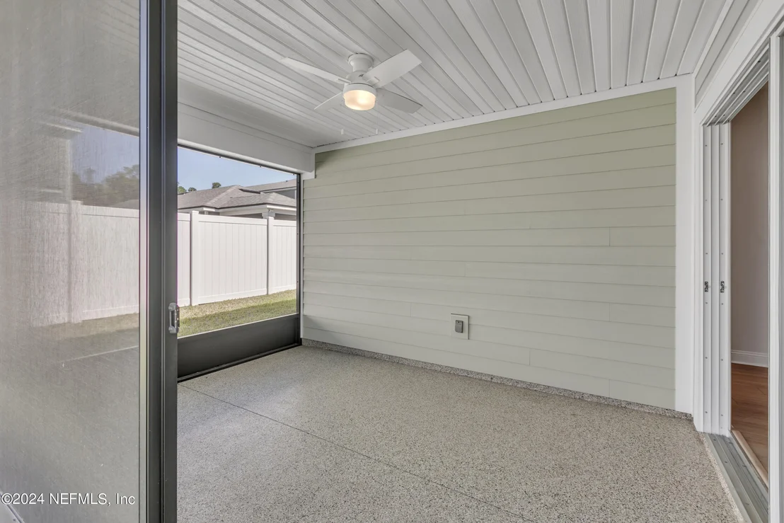 Photo of 595 MEADOW CREEK Drive