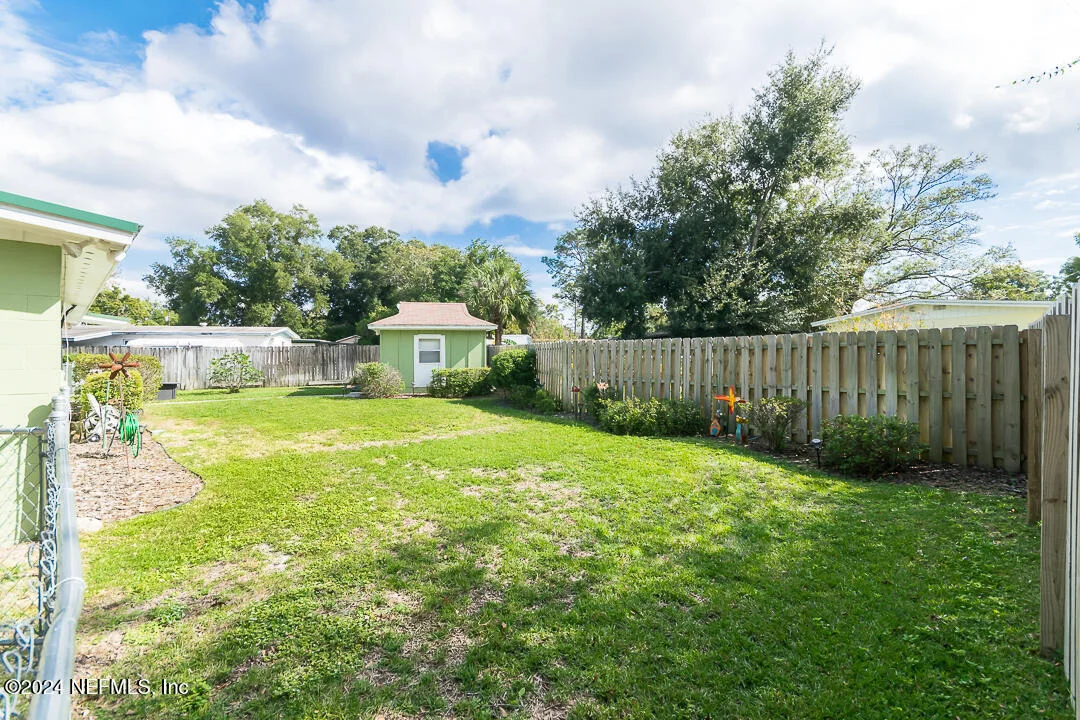 Photo of 330 BONNLYN Drive