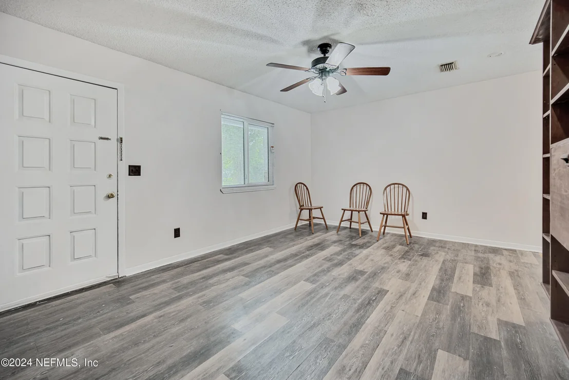 Photo of 282 VENETIAN Boulevard