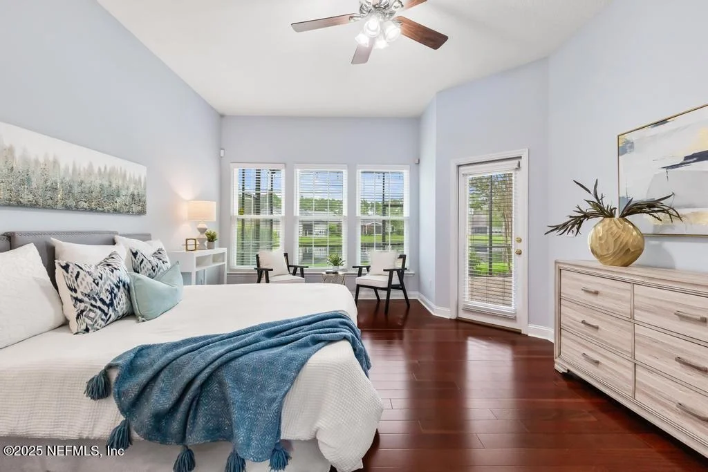Photo of 902 EAGLE POINT Drive