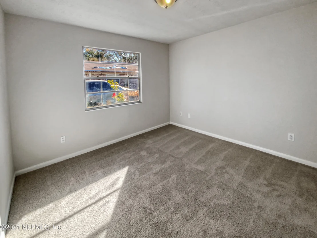Photo of 5440 WEAVER Road