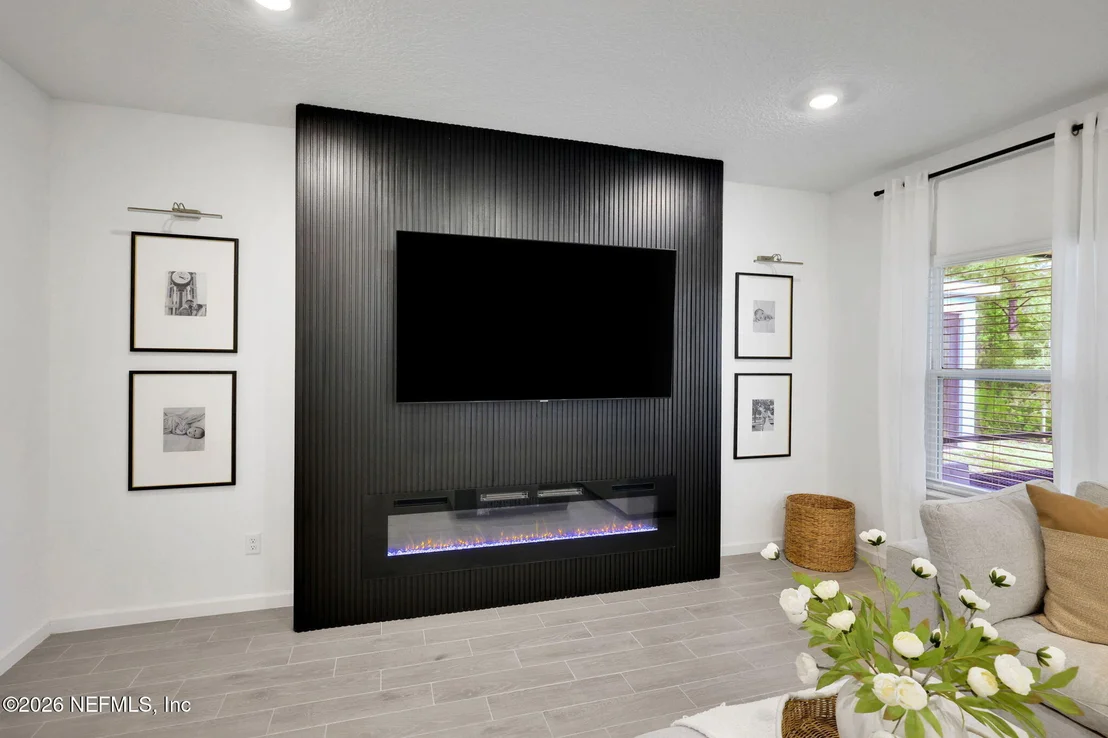 Photo of 56 DISSTON Cove