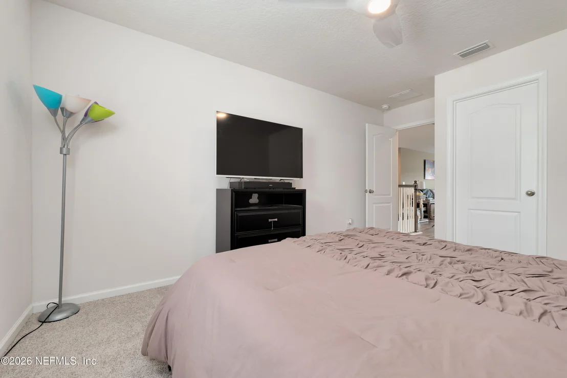 Photo of 392 DOWNS CORNER Road
