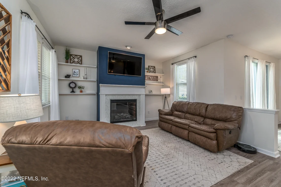 Photo of 360 VINEYARD Lane