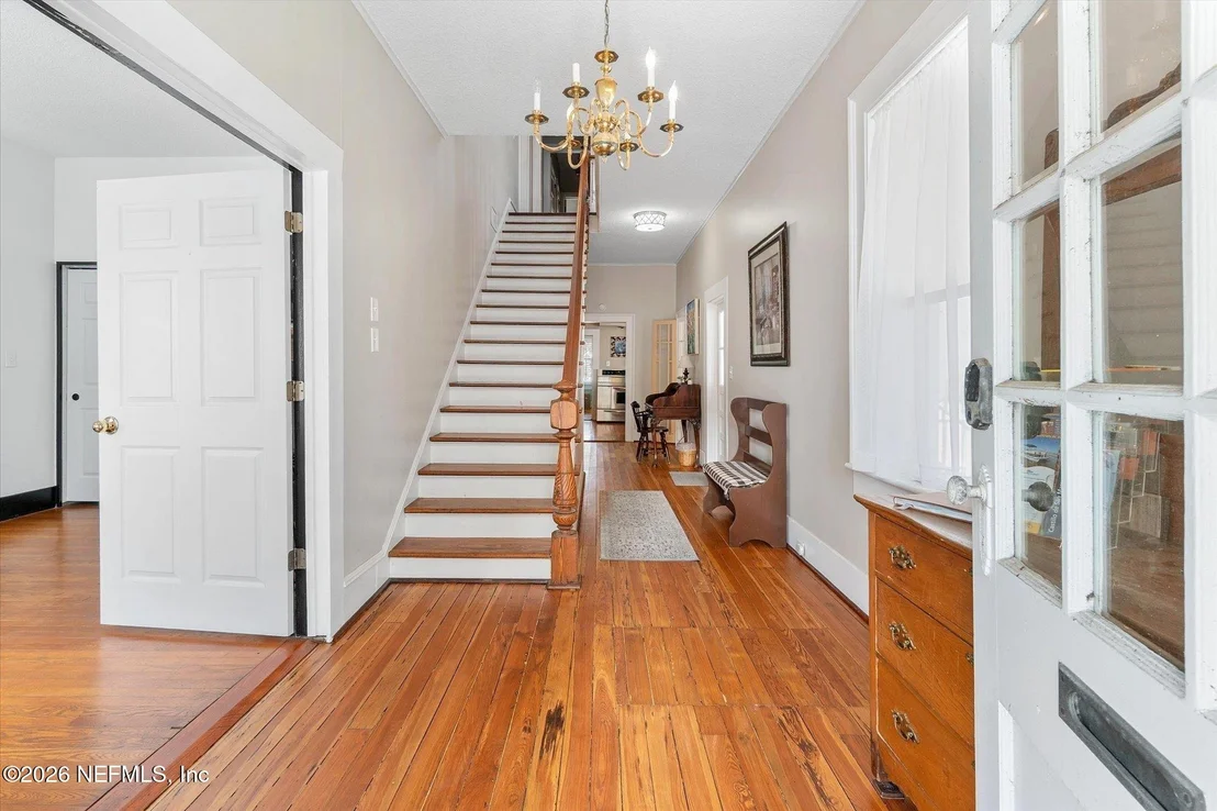 Photo of 340 CHARLOTTE Street