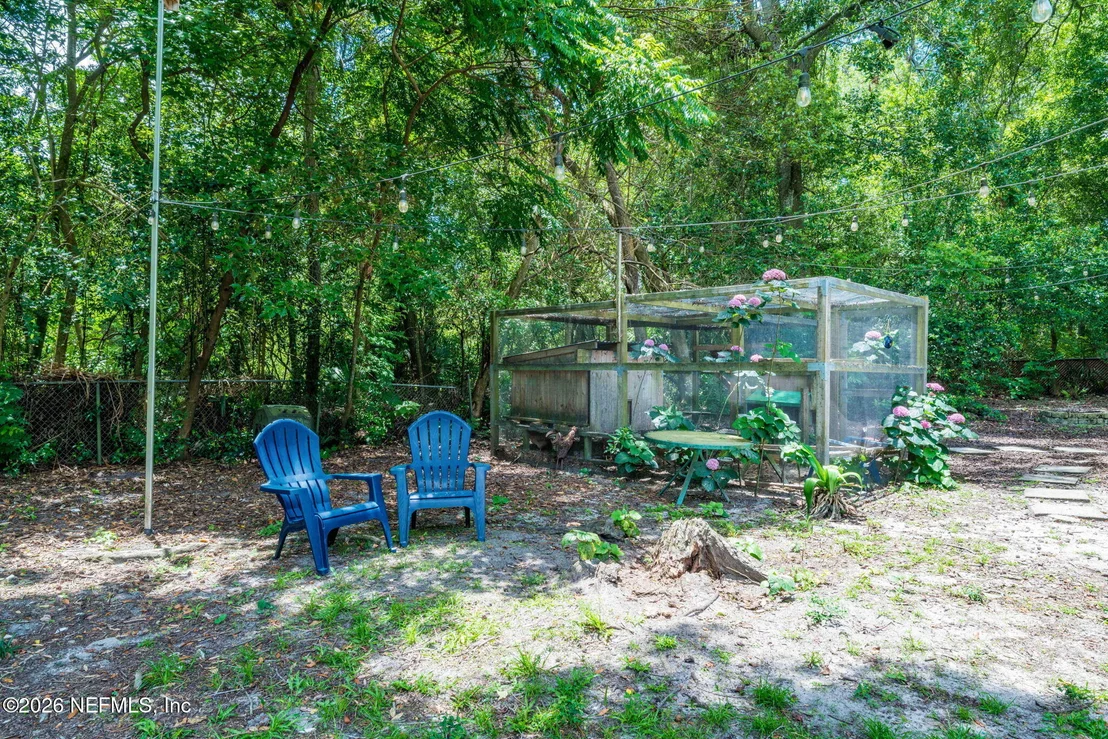 Photo of 1738 CLEMSON Road