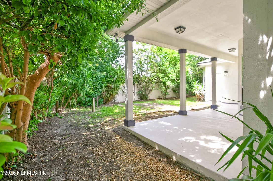 Photo of 10133 DELPOINT Lane