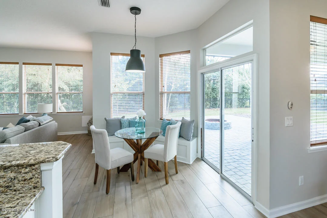 Photo of 228 HOLLAND Drive