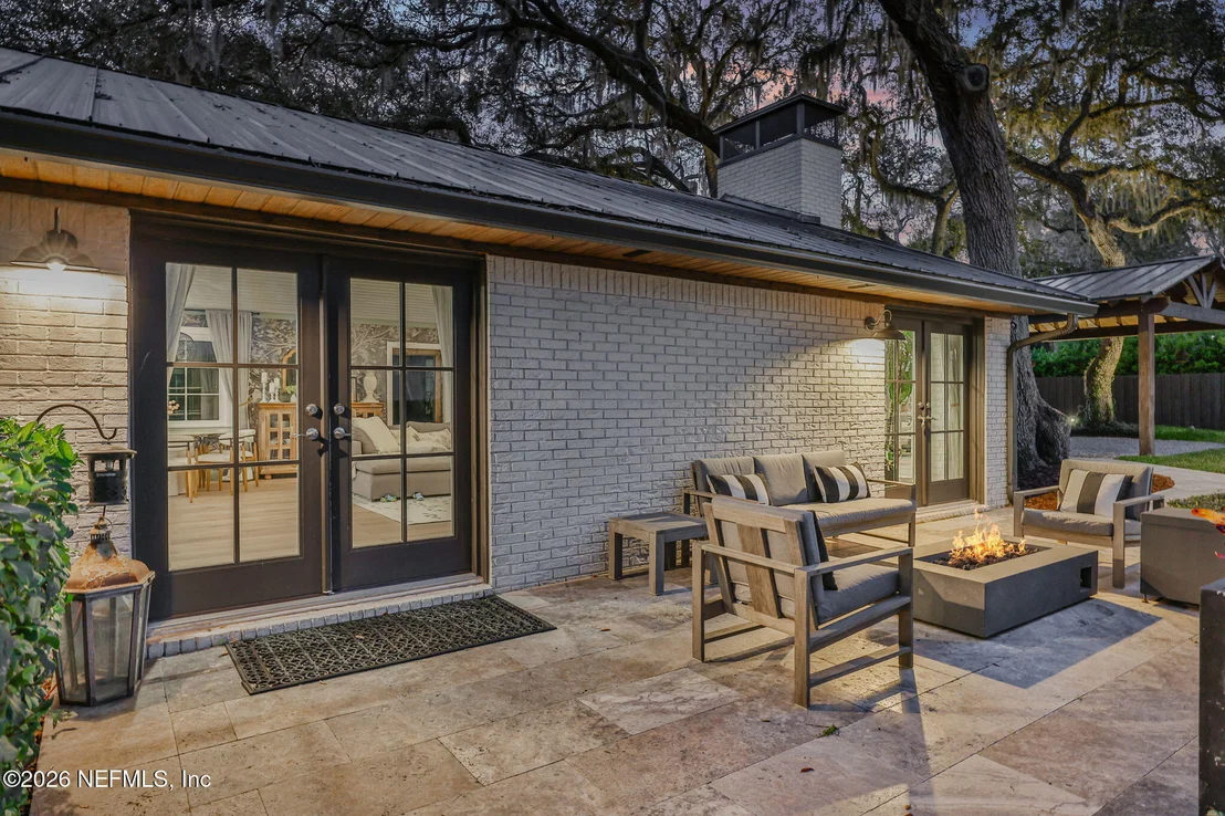 Photo of 532 MOONSHINE Drive