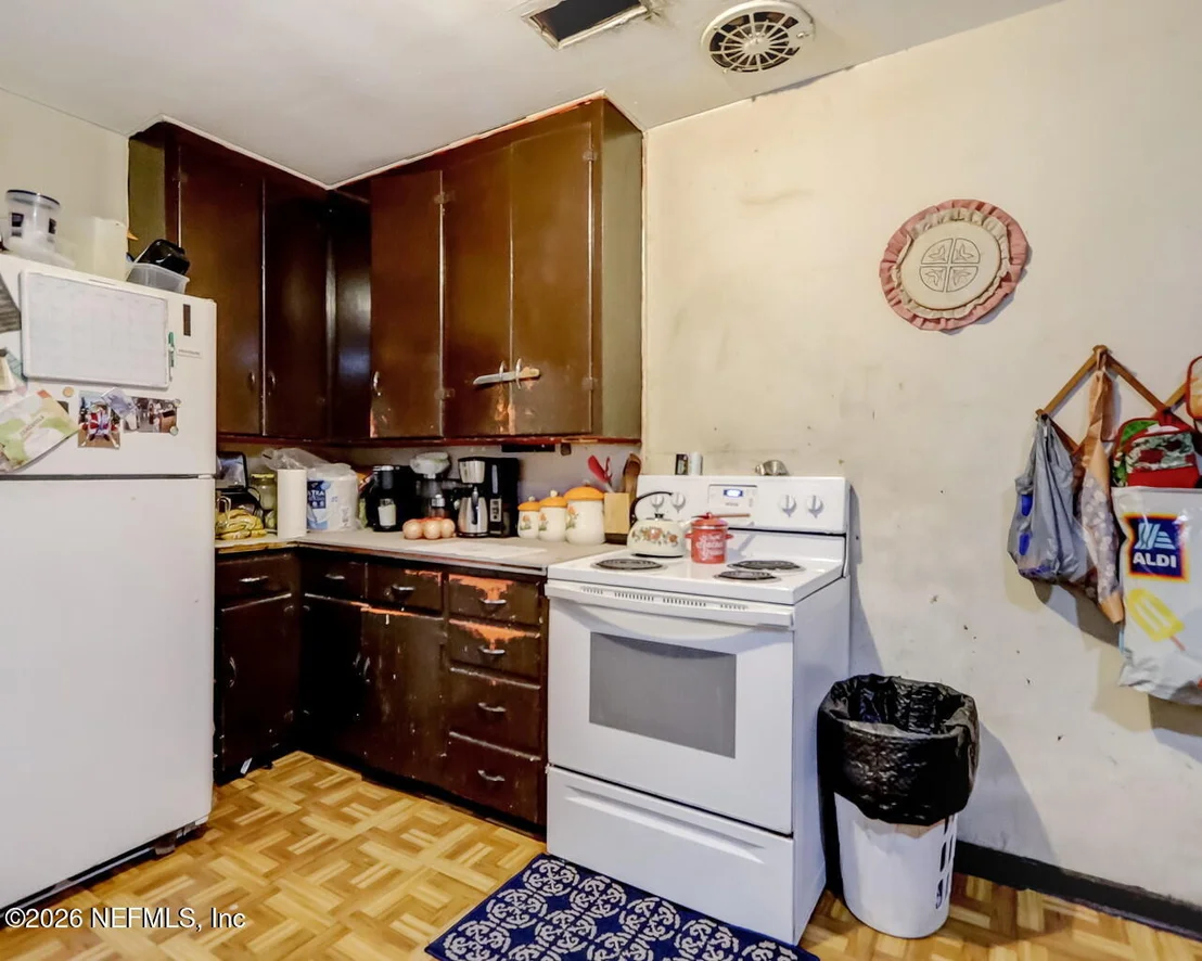 Photo of 947 MAYNARD Street