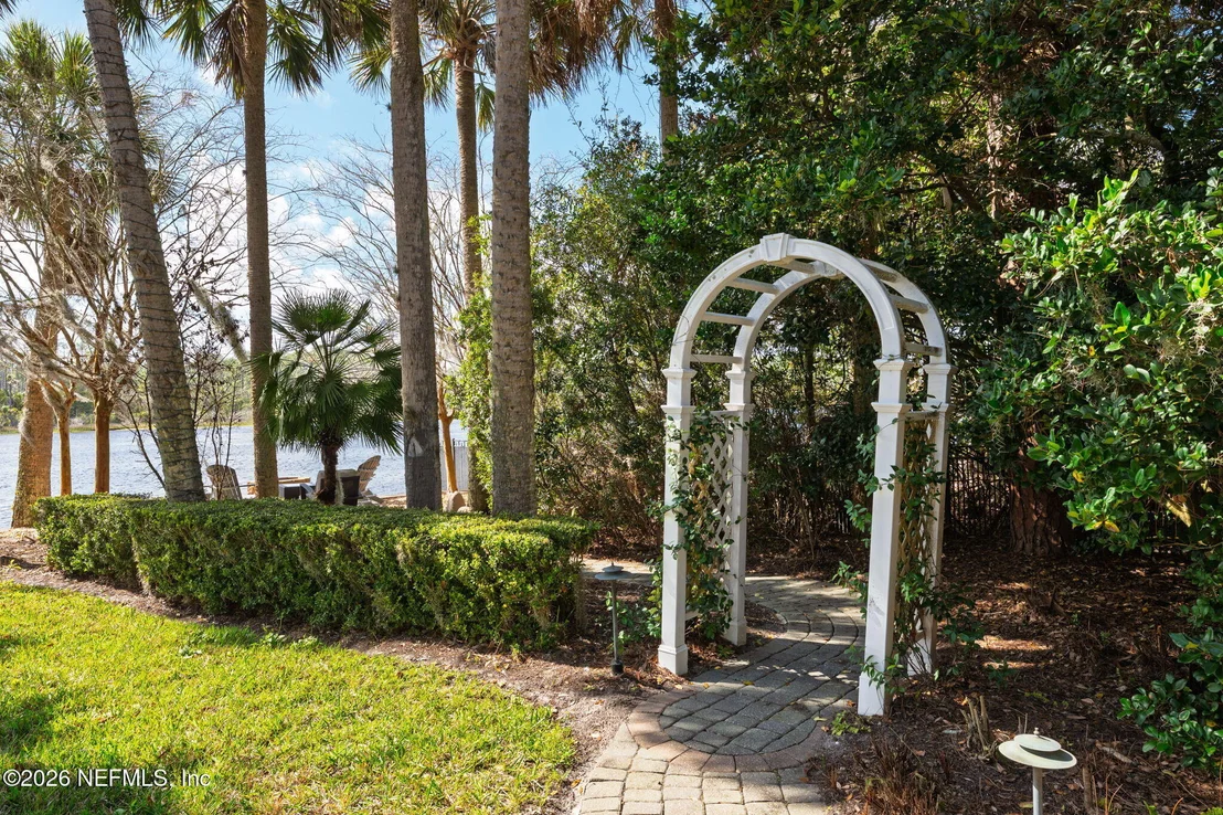 Photo of 24733 HARBOUR VIEW Drive