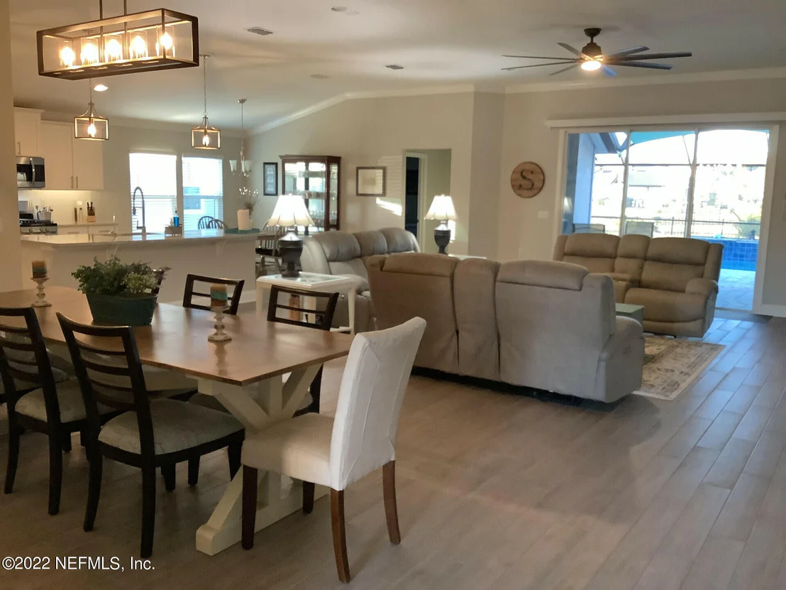Photo of 48 SUNBERRY Way