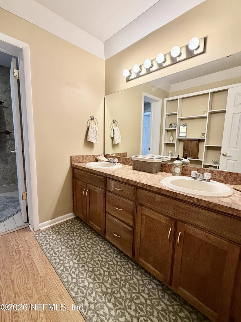 Photo of 2857 BEAUCLERC Road