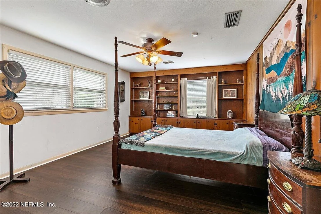 Photo of 1348 BAYLOR Lane