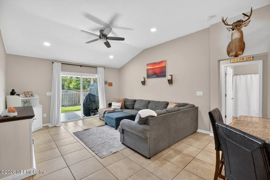 Photo of 430 SAMARA LAKES Parkway