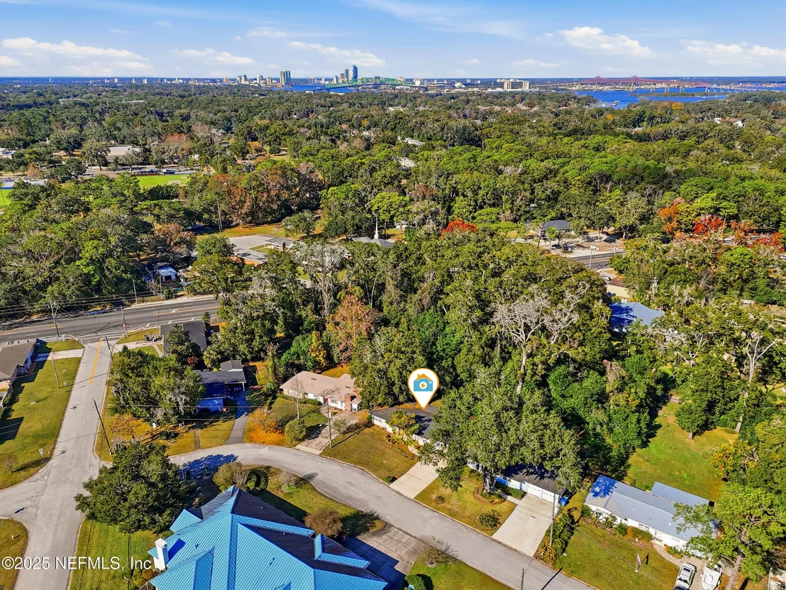 Photo of 2324 BUTTONWOOD Drive