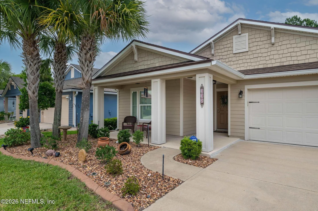 Photo of 332 PALACE Drive