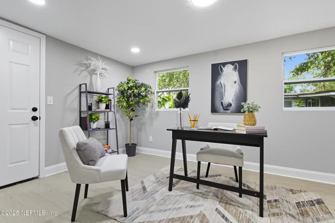 Photo of 337 SONORA Drive