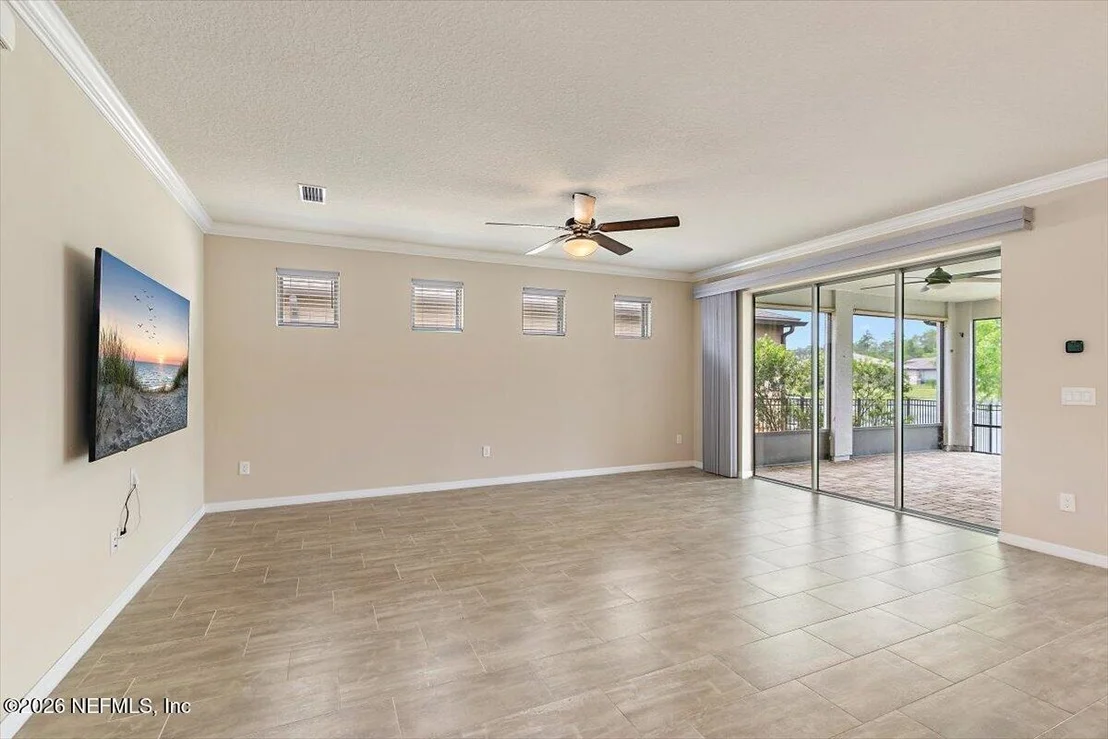Photo of 213 WOOD POND Loop
