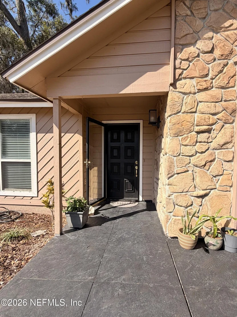Photo of 2857 BEAUCLERC Road