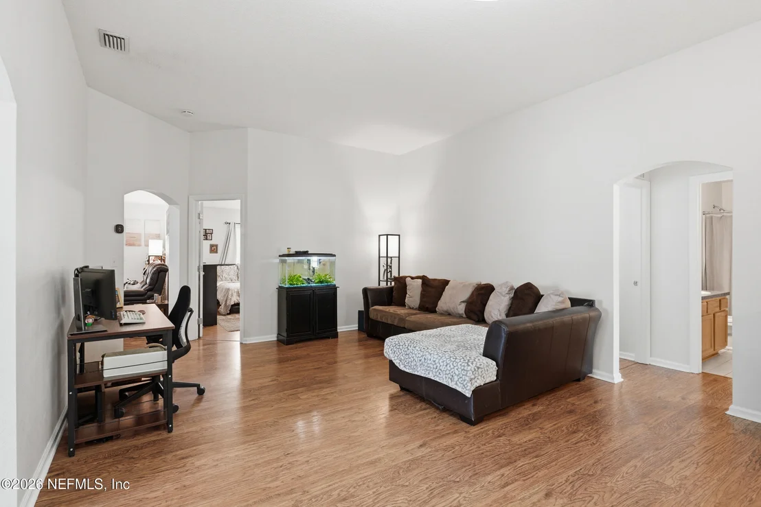 Photo of 9526 BEMBRIDGE MILL Drive