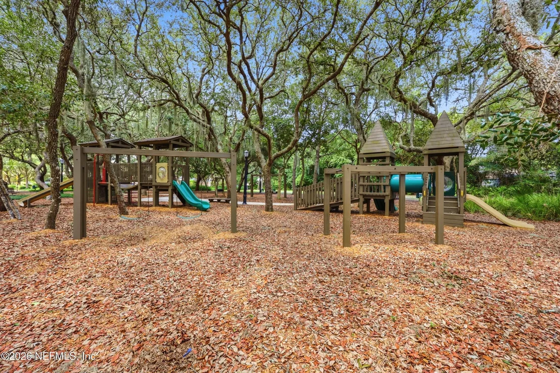 Photo of 828 RILEY Lane