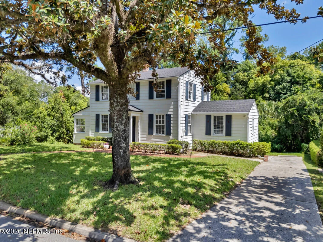 Photo of 1503 LORIMIER Road