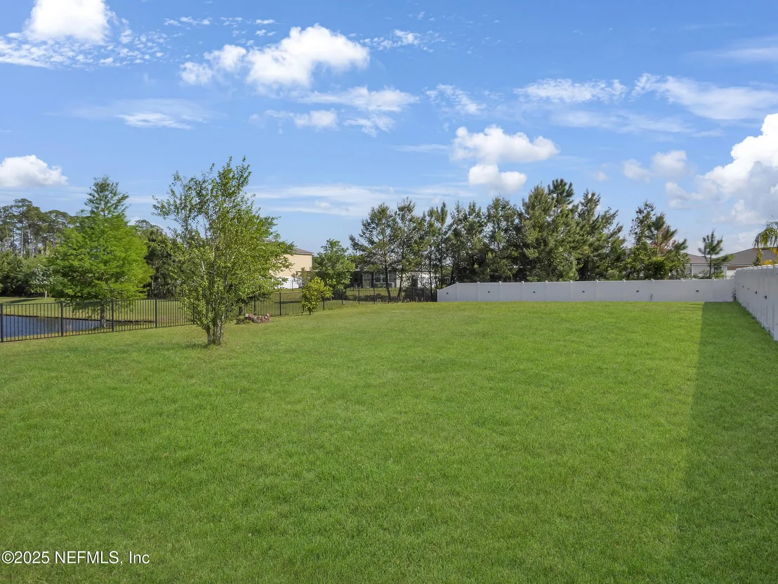 Photo of 695 SANDSTONE Drive