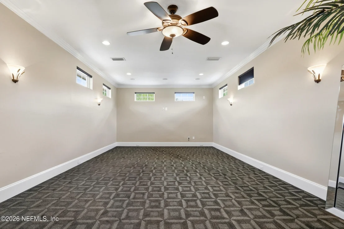 Photo of 1160 REGISTRY Boulevard