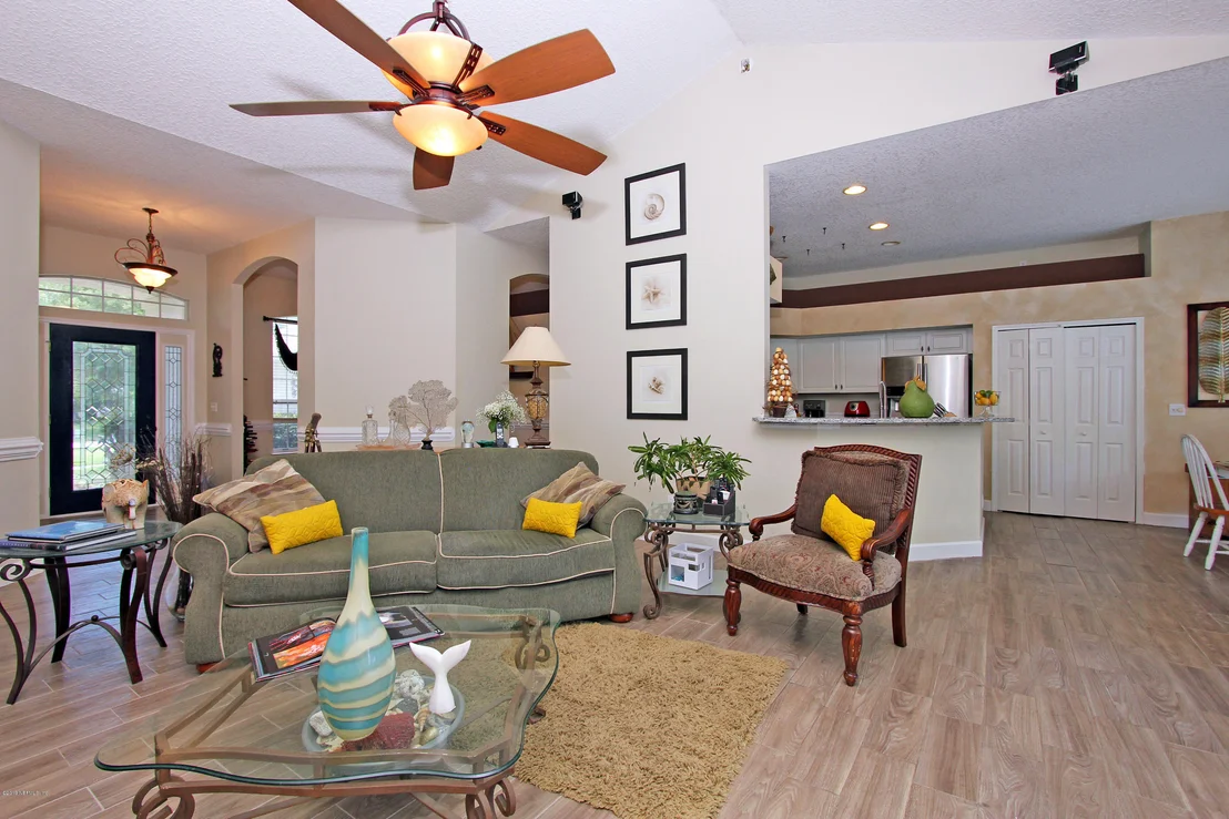 Photo of 124 IVY LAKES Drive