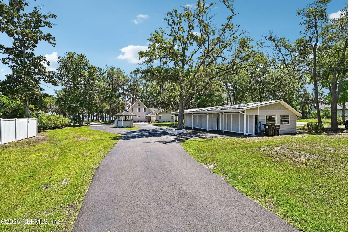 Photo of 4745 RAGGEDY POINT Road