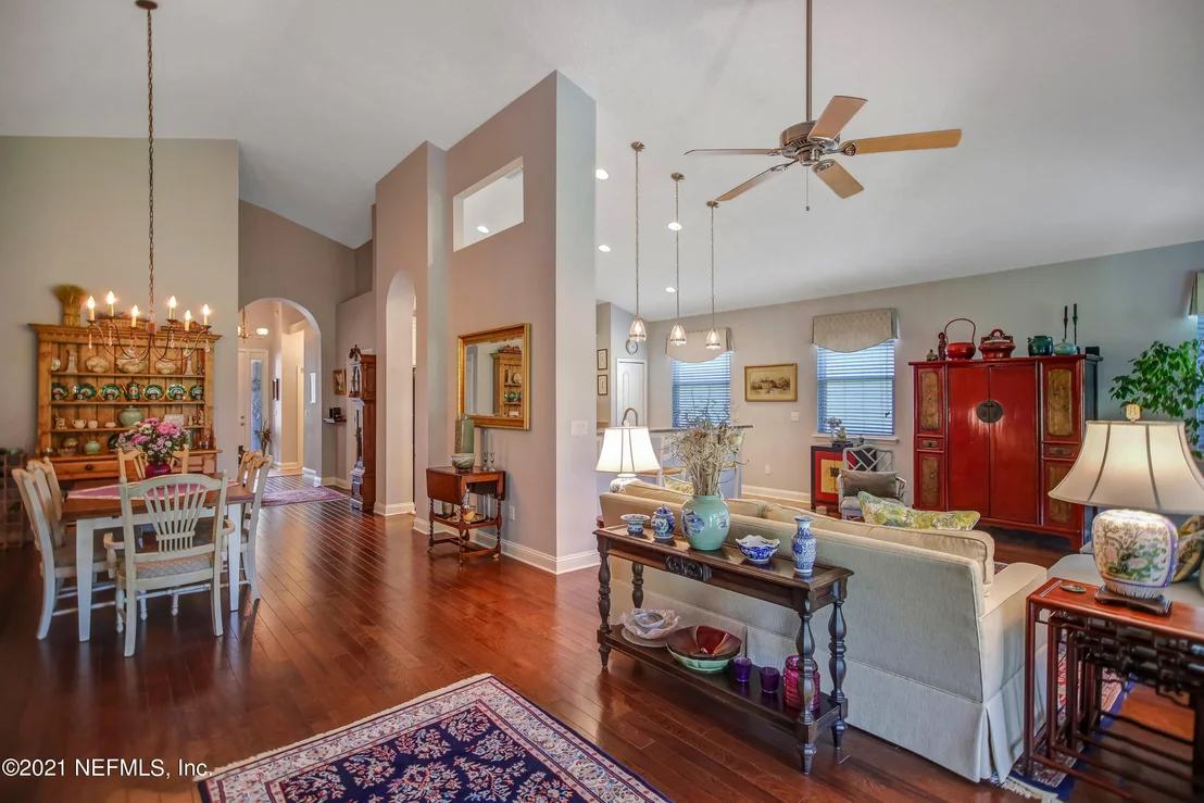 Photo of 584 N LEGACY Trail