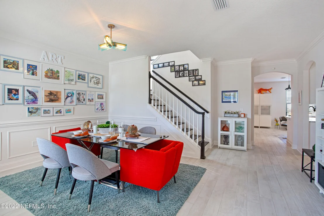 Photo of 814 SILVER PINE Drive