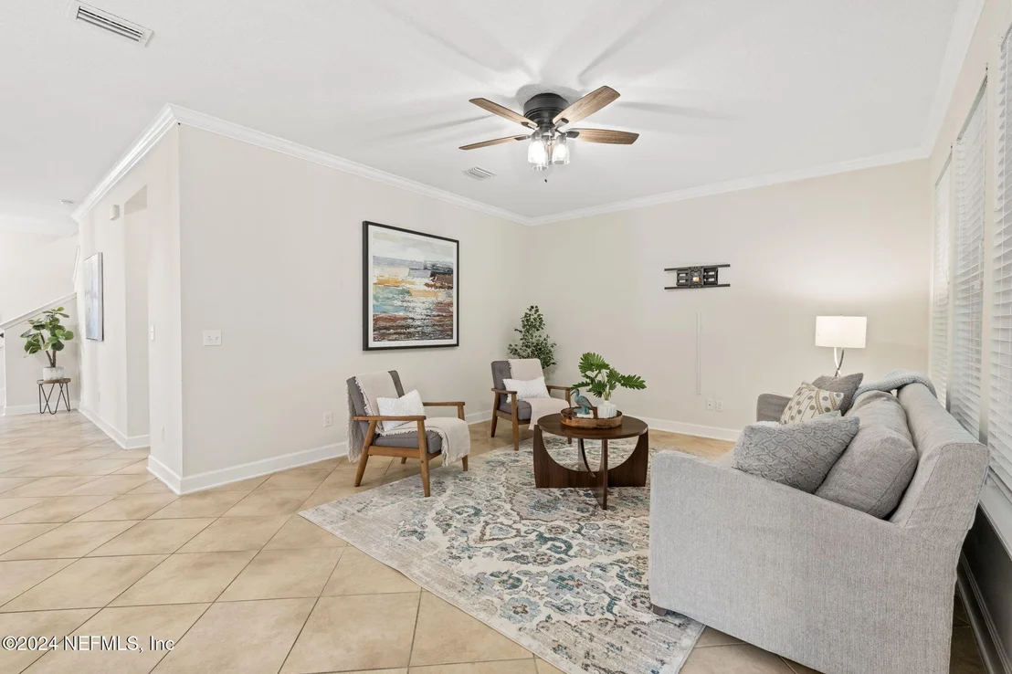Photo of 237 SPRING PARK Avenue