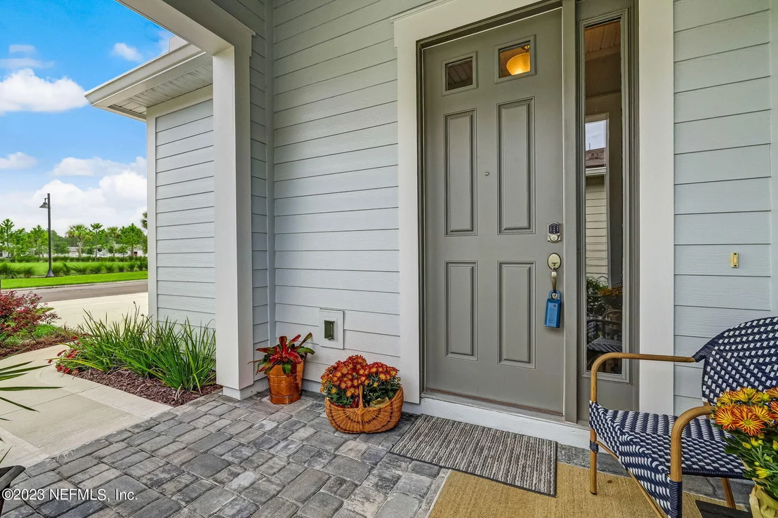 Photo of 214 HOPTREE Place