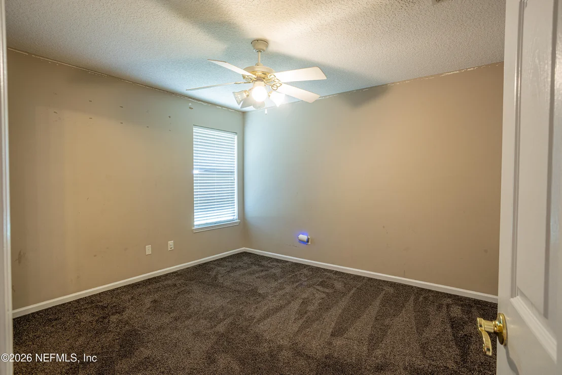 Photo of 1433 COURSE VIEW Drive