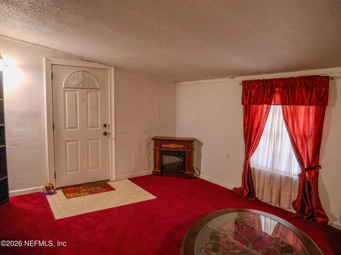 Photo of 8513 OAK LEAF Road