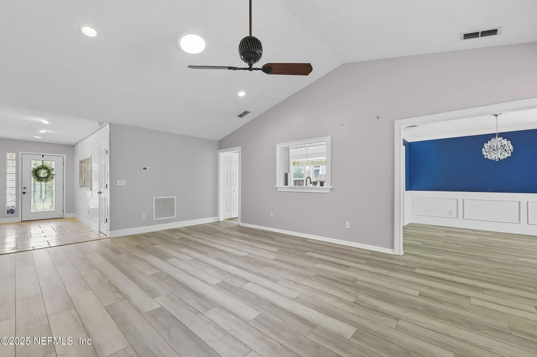 Photo of 1837 WESTON Circle