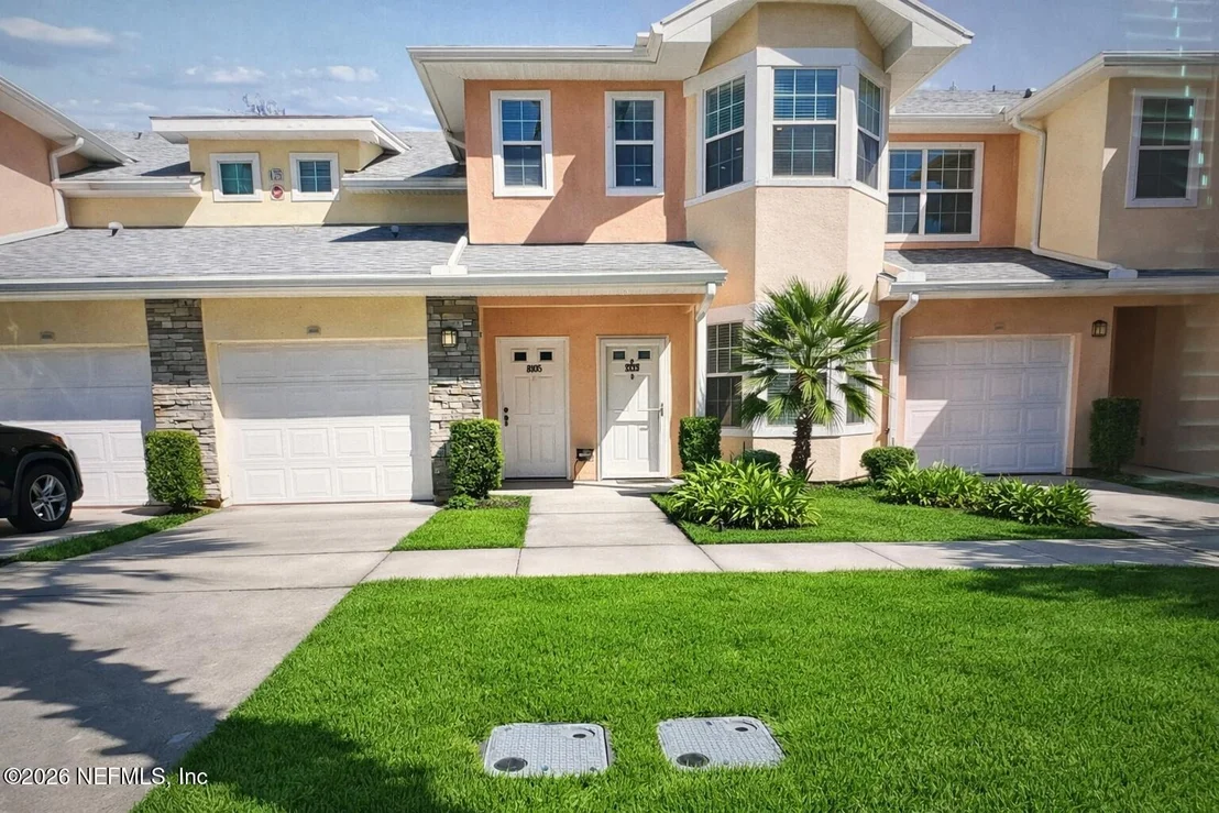 Photo of Unit 1005 at 175 BAYBERRY Circle