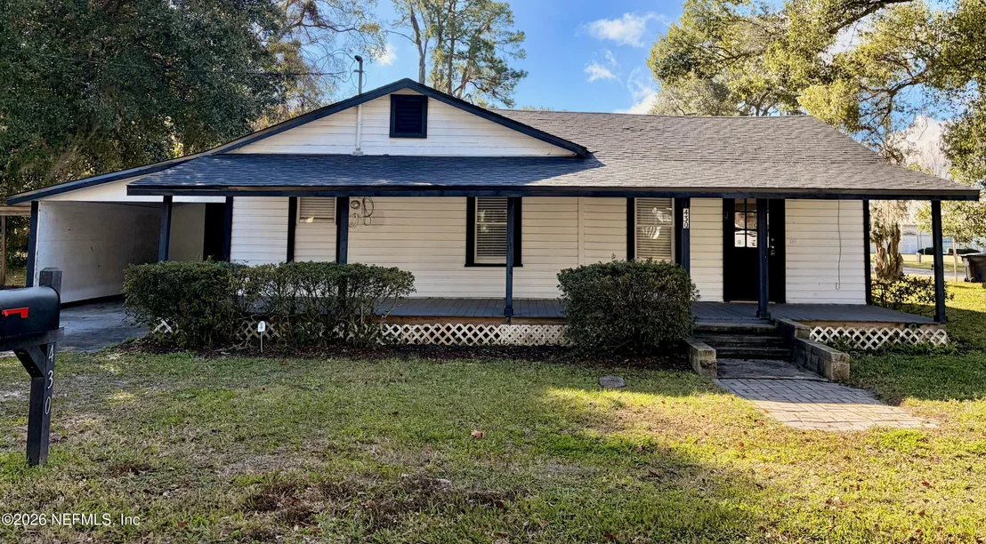 Photo of 430 CENTER Street