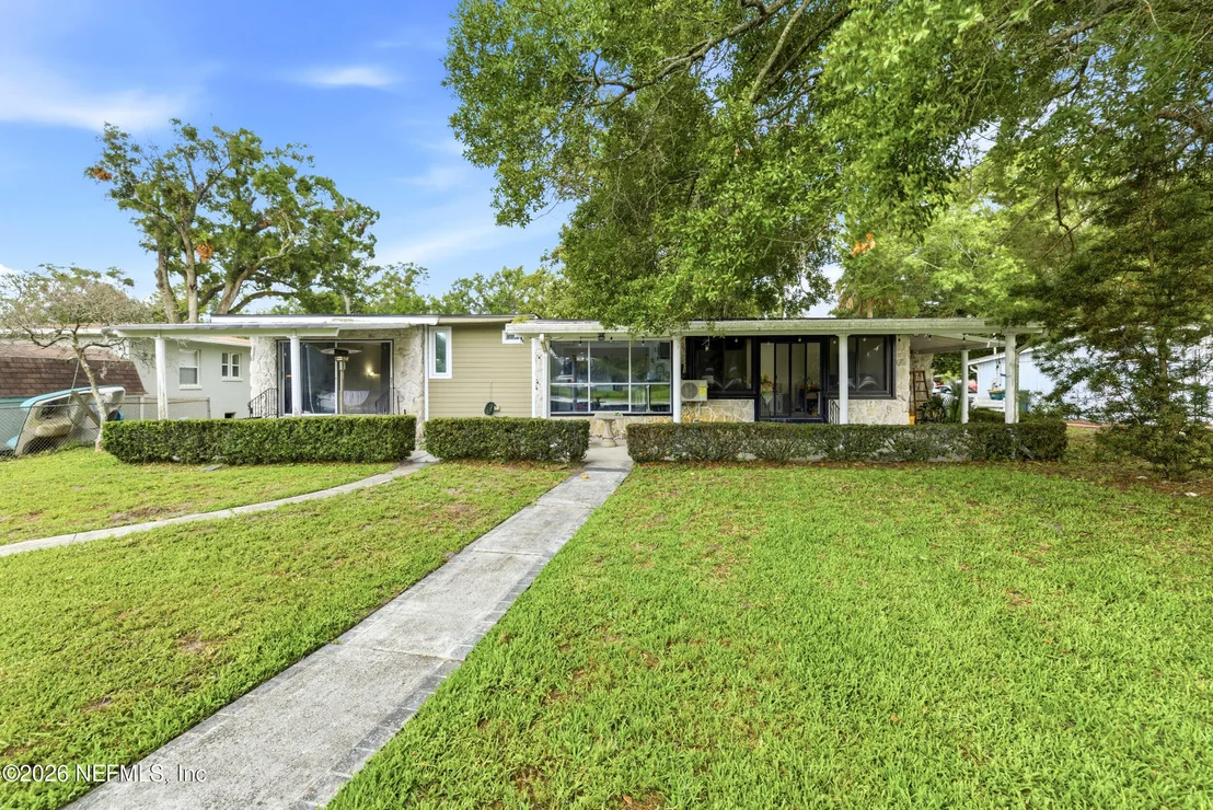 Photo of 7484 SPINOLA Road