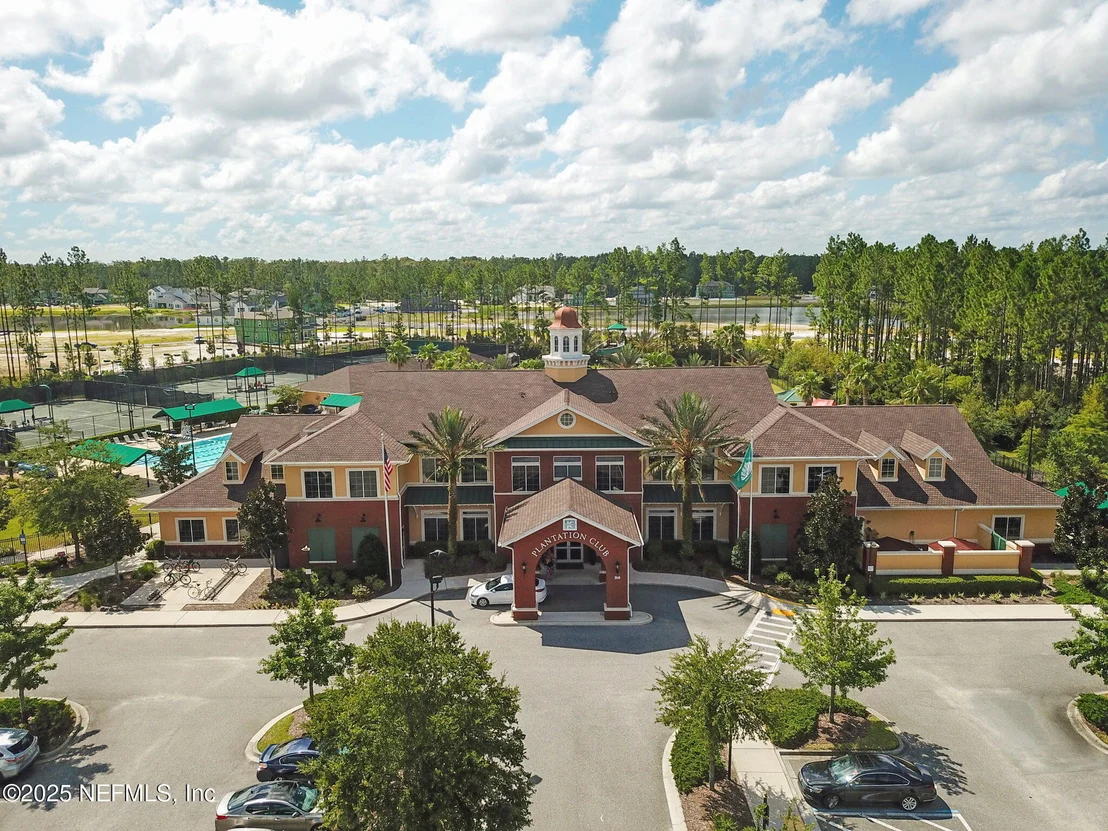 Photo of 246 EDGEWATER BRANCH Drive
