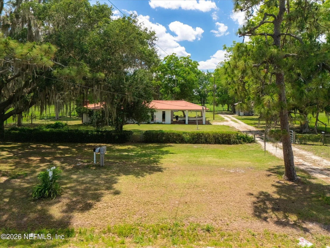 Photo of 786 W RIVER Road